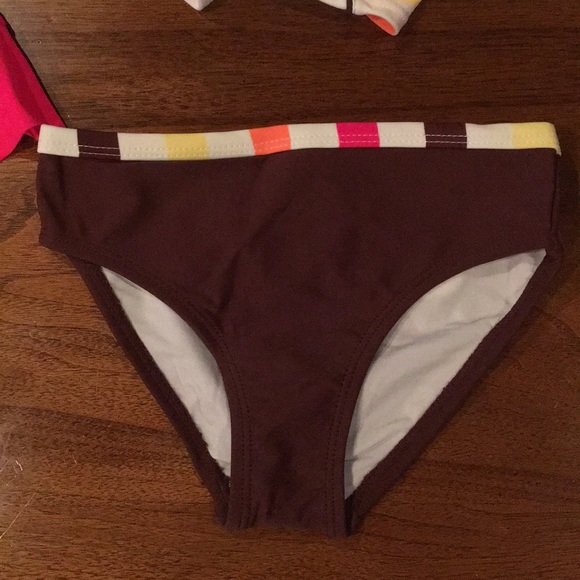 NWT girls size 4 three piece swimsuit - Picture 7 of 8